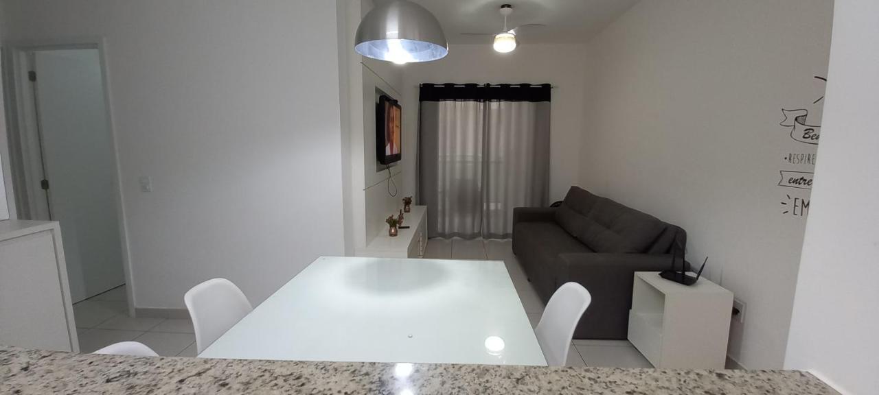 Apartamento em Ubatuba - Praia Grande com Wifi gratuito, rede de proteção e todo conforto que você merece Extérieur photo