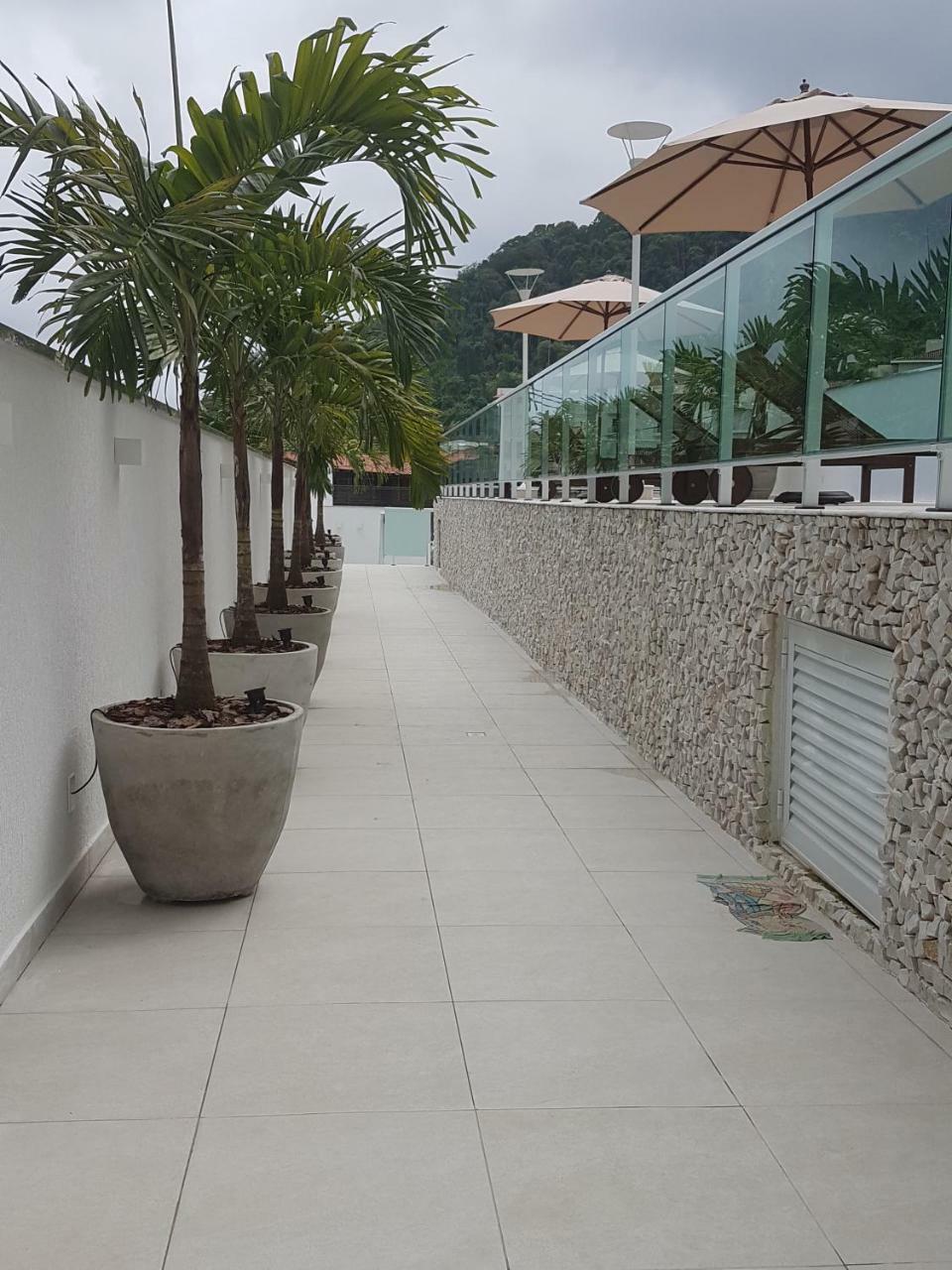 Apartamento em Ubatuba - Praia Grande com Wifi gratuito, rede de proteção e todo conforto que você merece Extérieur photo